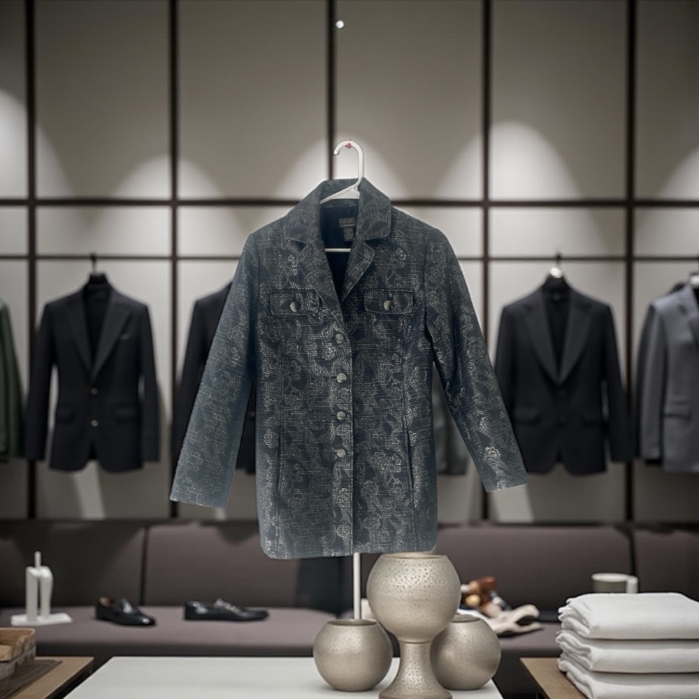 Chico's Dark Gray Floral Jacket. CAJA. #. 6 A
